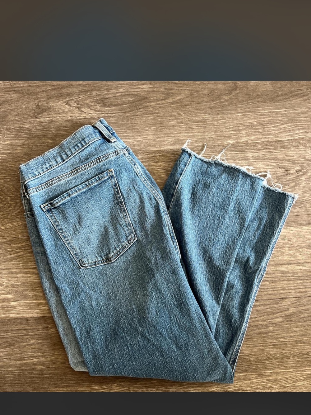 Frayed Hem Straight-Leg Blue Jeans